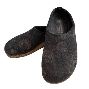 Haflinger Spirit Clog shoes gray wool embroidered color swirls. Size 39 US 8.5-9